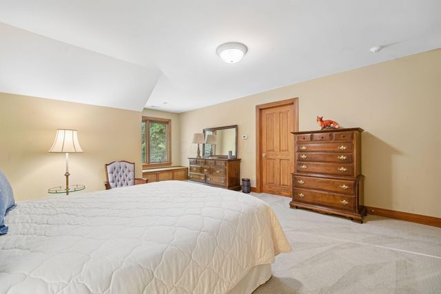 388 Lily Pond Court, Columbus, OH 43230