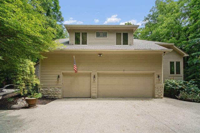 388 Lily Pond Court, Columbus, OH 43230