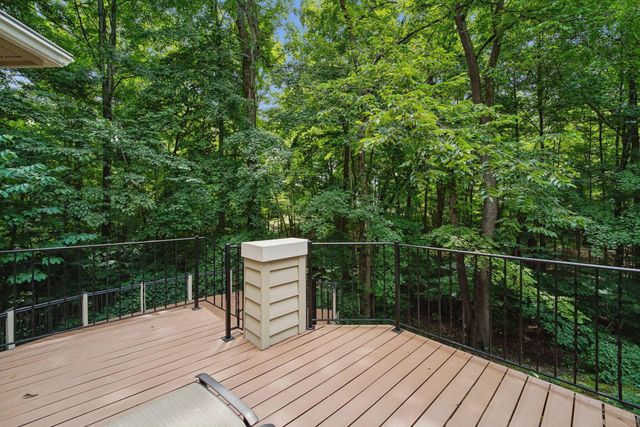 388 Lily Pond Court, Columbus, OH 43230