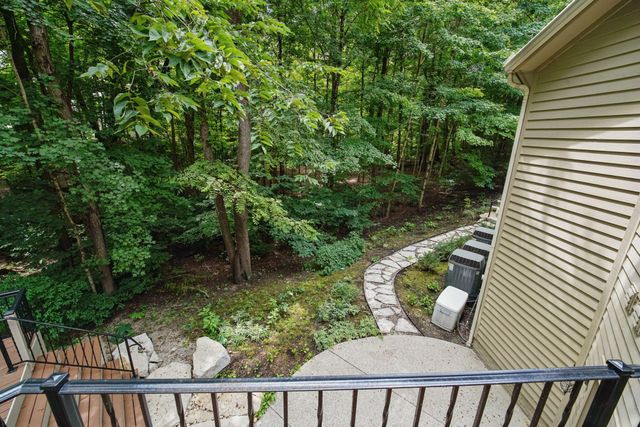 388 Lily Pond Court, Columbus, OH 43230