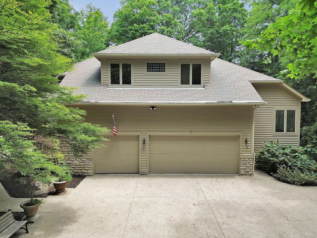 388 Lily Pond Court, Columbus, OH 43230