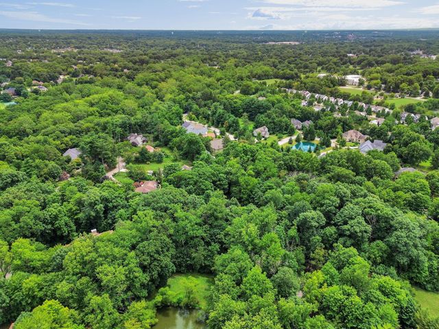 388 Lily Pond Court, Columbus, OH 43230
