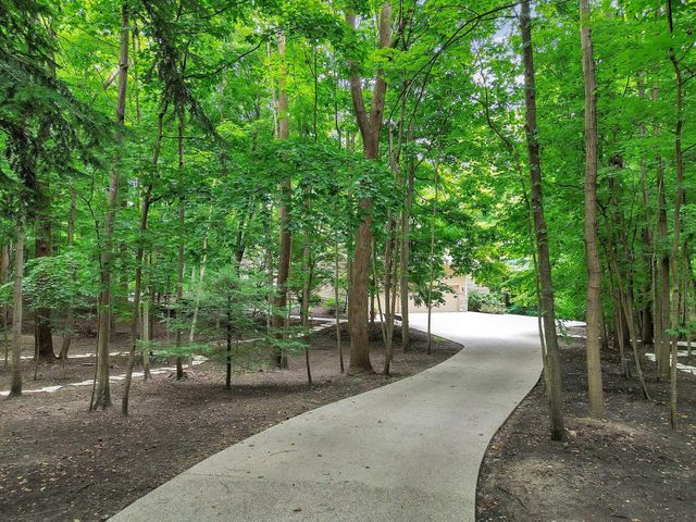 388 Lily Pond Court, Columbus, OH 43230
