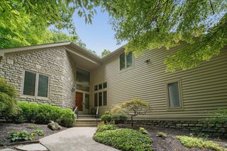 388 Lily Pond Court, Columbus, OH 43230