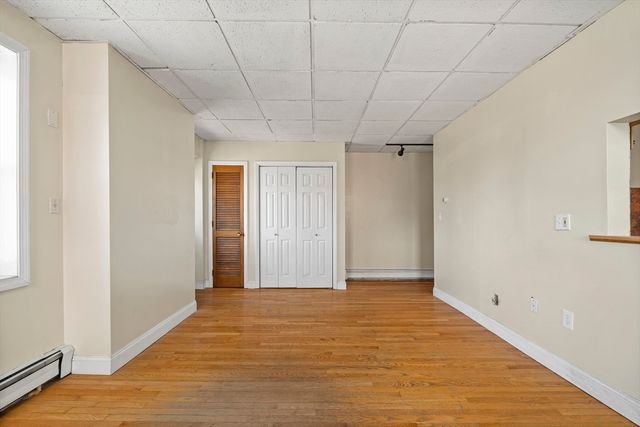 105 W 4th St 3A, Boston, MA 02127