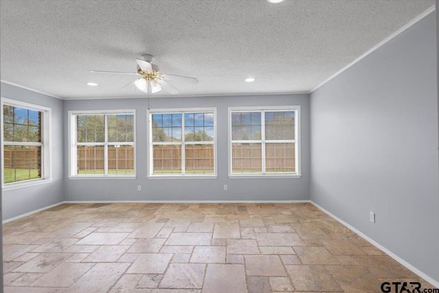 1100 Foxglove Lane, Tyler, TX 75703