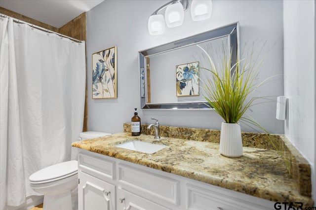 1100 Foxglove Lane, Tyler, TX 75703