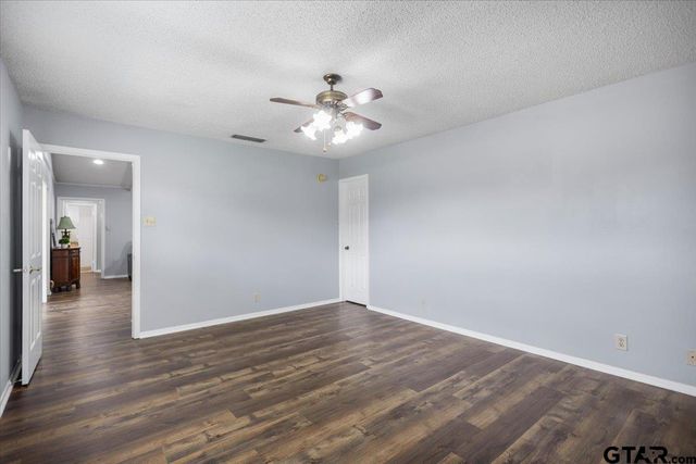 1100 Foxglove Lane, Tyler, TX 75703