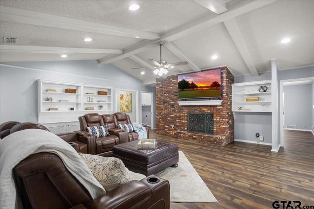 1100 Foxglove Lane, Tyler, TX 75703