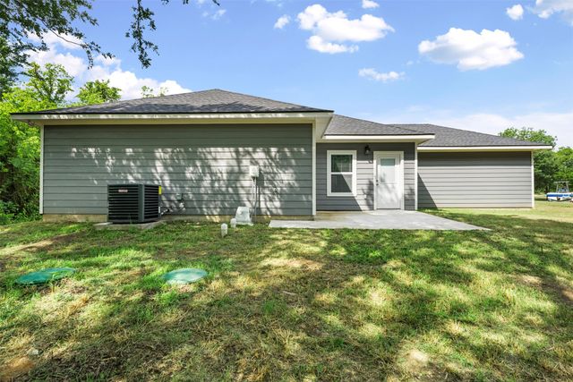 851 SE County Road 3048d, Corsicana, TX 75109