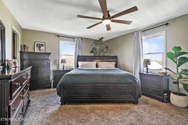 7616 Plateau Rd, Crossville, TN 38571