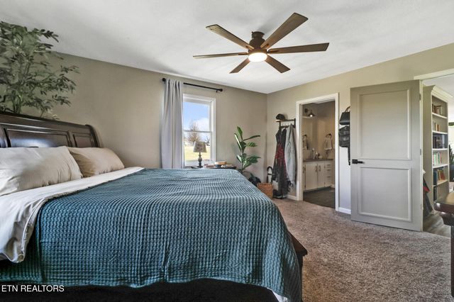 7616 Plateau Rd, Crossville, TN 38571