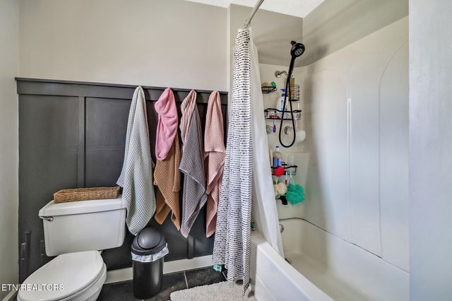 7616 Plateau Rd, Crossville, TN 38571