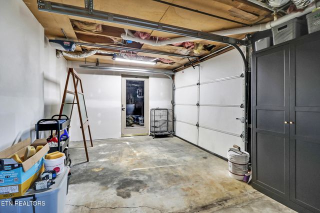 7616 Plateau Rd, Crossville, TN 38571