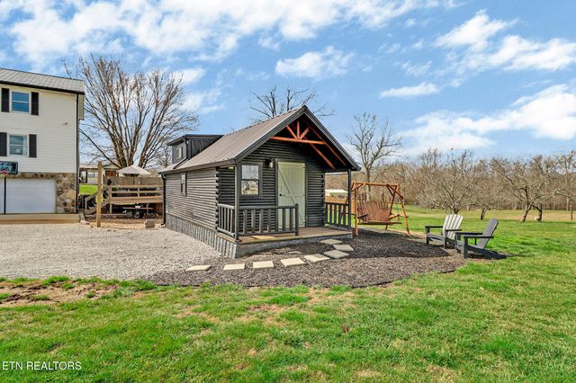 7616 Plateau Rd, Crossville, TN 38571