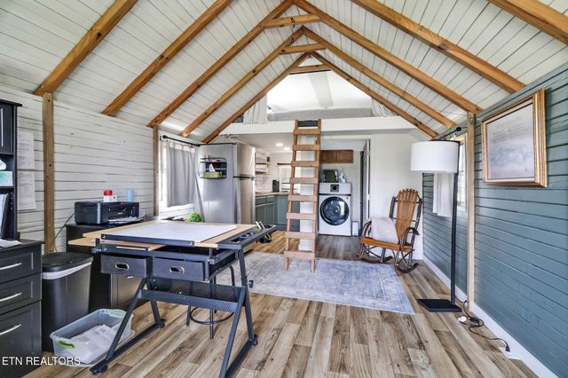 7616 Plateau Rd, Crossville, TN 38571