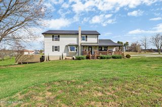 7616 Plateau Rd, Crossville, TN 38571