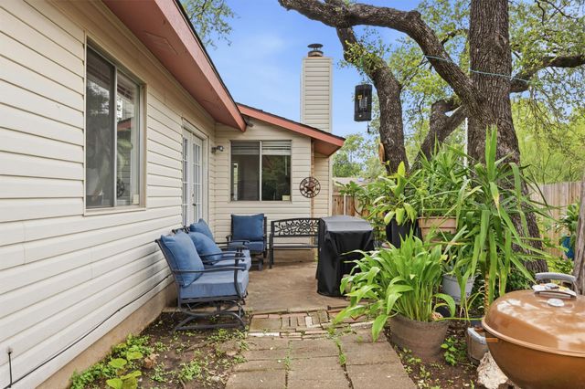 7737 Croftwood DR, Austin, TX 78749
