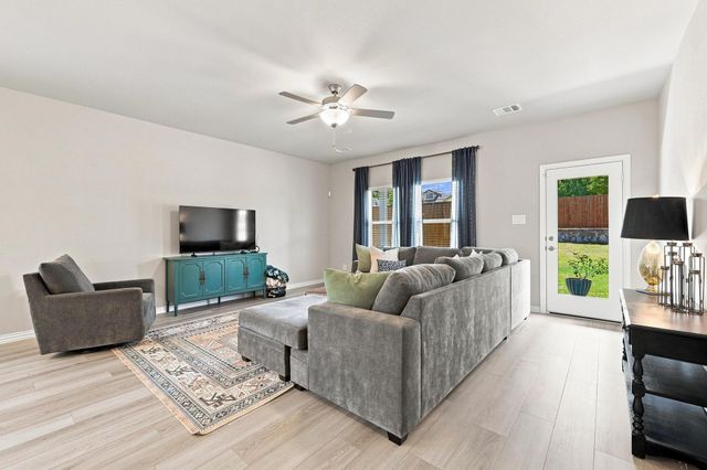 408 Castle Road, Sherman, TX 75092