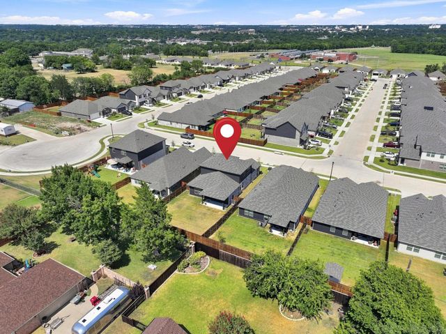 408 Castle Road, Sherman, TX 75092