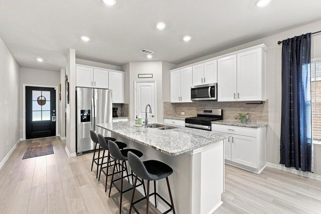 408 Castle Road, Sherman, TX 75092