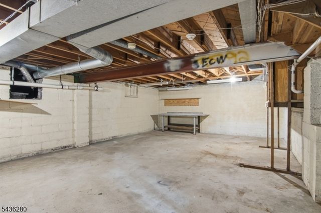 1252 Ringwood Ave, Pompton Lakes Boro, NJ 07442