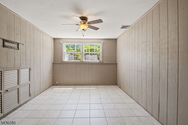 1252 Ringwood Ave, Pompton Lakes Boro, NJ 07442