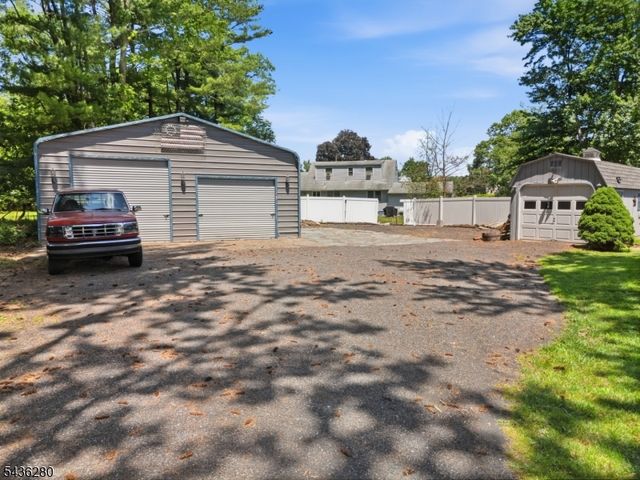 1252 Ringwood Ave, Pompton Lakes Boro, NJ 07442