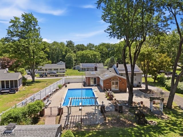 1252 Ringwood Ave, Pompton Lakes Boro, NJ 07442