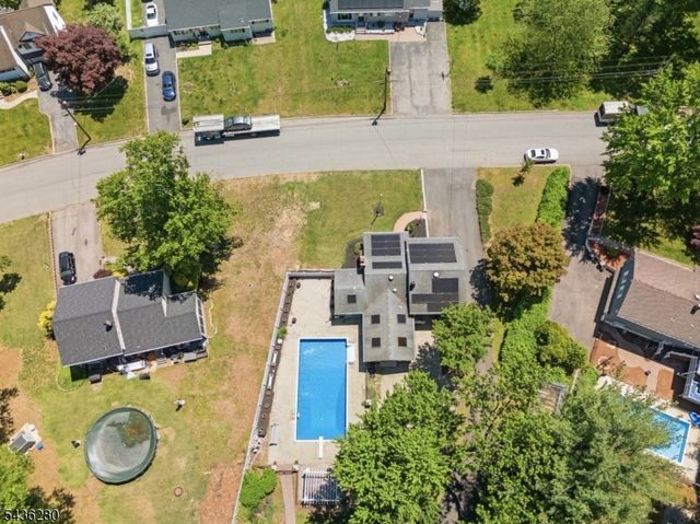 1252 Ringwood Ave, Pompton Lakes Boro, NJ 07442