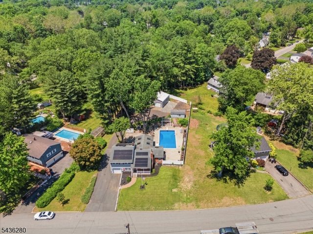 1252 Ringwood Ave, Pompton Lakes Boro, NJ 07442