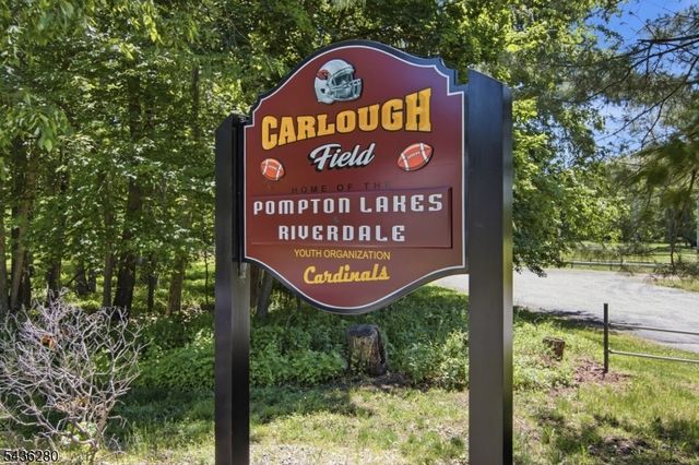 1252 Ringwood Ave, Pompton Lakes Boro, NJ 07442