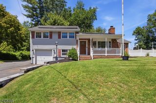 1252 Ringwood Ave, Pompton Lakes Boro, NJ 07442