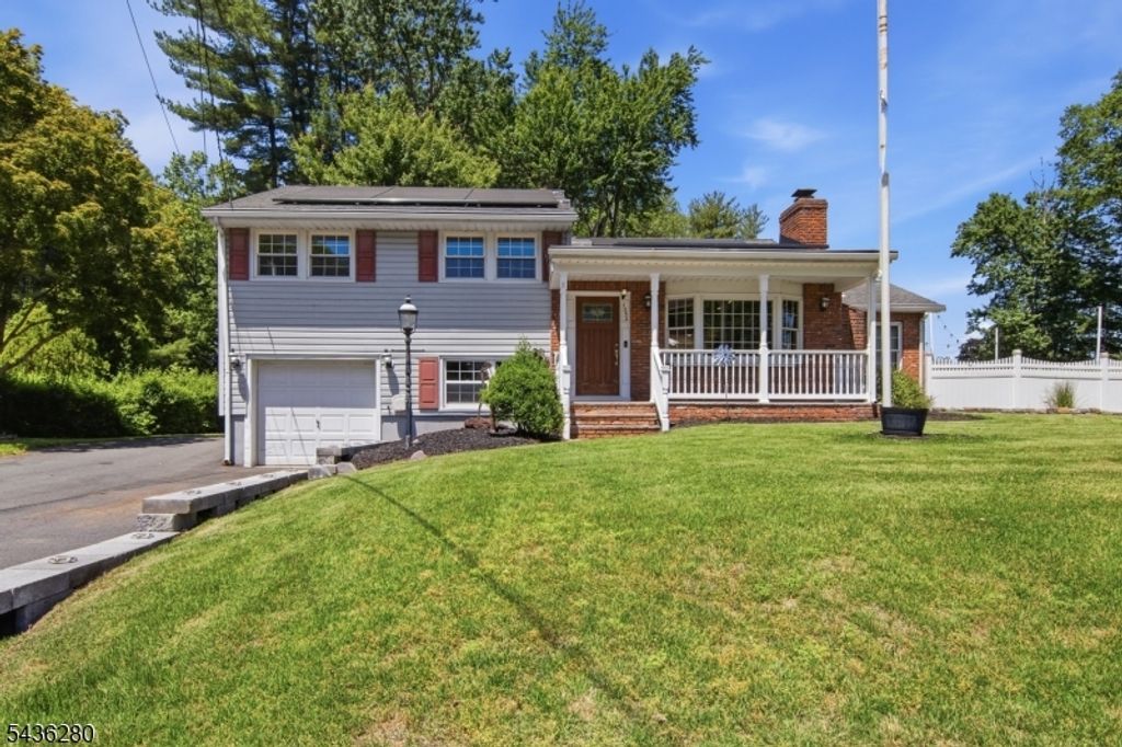 1252 Ringwood Ave, Pompton Lakes Boro, NJ 07442