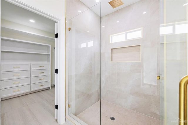 3100 N Adler Avenue E, Edinburg, TX 78541