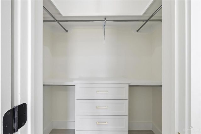 3100 N Adler Avenue E, Edinburg, TX 78541