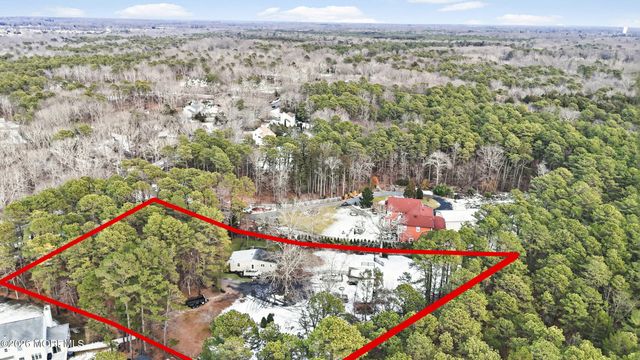 283 E Pleasant Grove Road, Jackson, NJ 08527