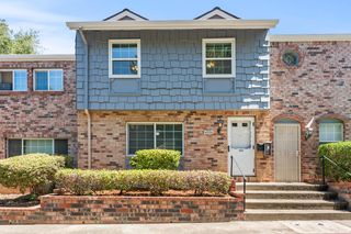 4006 Knoll Top Ct, Carmichael, CA 95608