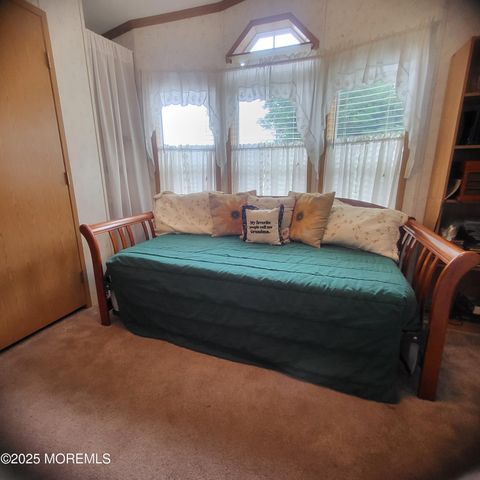 57 Shorehaven Road, Hazlet, NJ 07730