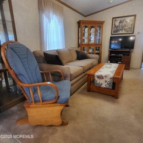 57 Shorehaven Road, Hazlet, NJ 07730