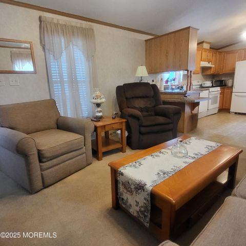 57 Shorehaven Road, Hazlet, NJ 07730