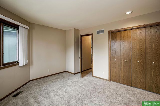 806 N 131 Court, Omaha, NE 68154