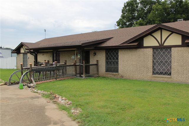 2512 S State Highway 36, Gatesville, TX 76528