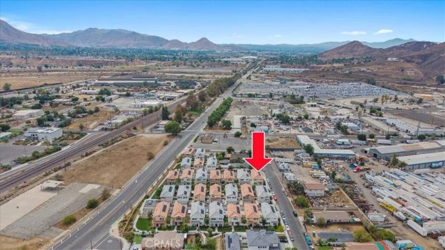1201 Garnet Court, Colton, CA 92324