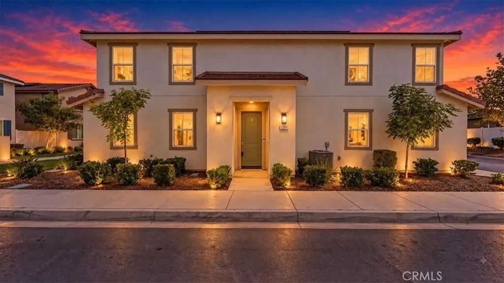 1201 Garnet Court, Colton, CA 92324