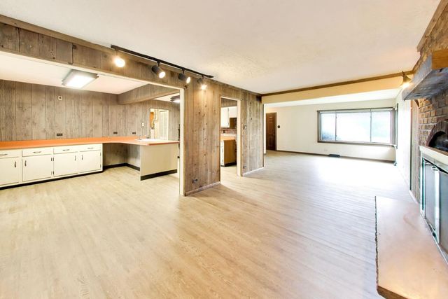 3040 N Wolf Road, Melrose Park, IL 60164