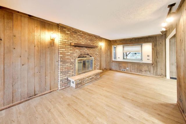 3040 N Wolf Road, Melrose Park, IL 60164