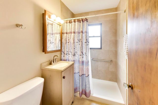 3040 N Wolf Road, Melrose Park, IL 60164