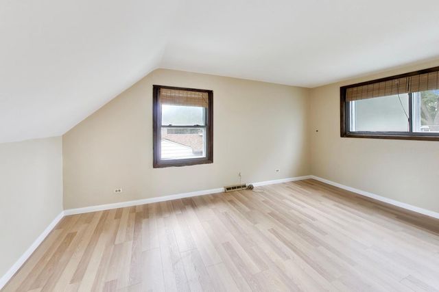 3040 N Wolf Road, Melrose Park, IL 60164