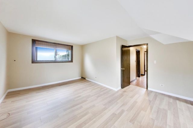 3040 N Wolf Road, Melrose Park, IL 60164